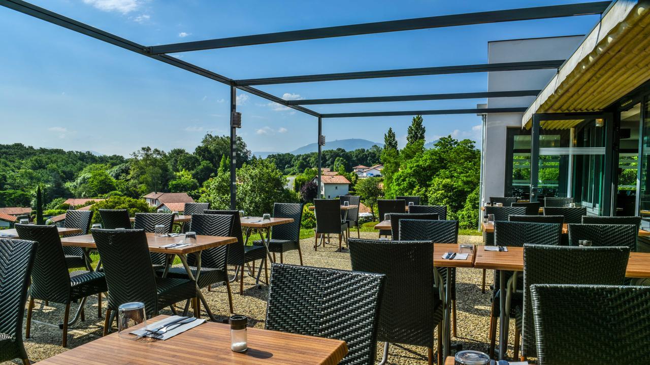 Hotel Restaurant Aldaburua Larressore Dış mekan fotoğraf